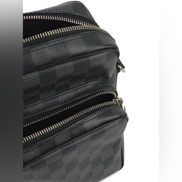 Louis Vuitton (2008) Damier Rem Cross Body Bag - Picture 10 of 15